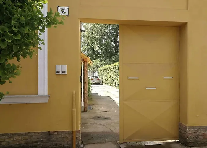 Vintage In Old Town Apartament